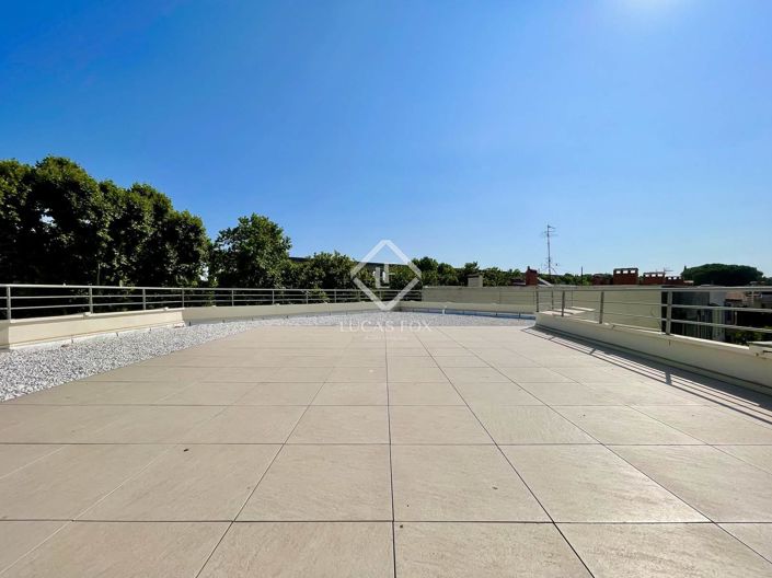 Image No.29-3 Bed Apartment for sale