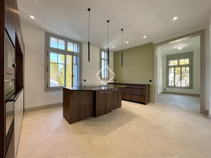 Image No.7-3 Bed Apartment for sale