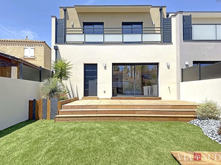 Image No.13-3 Bed Property for sale