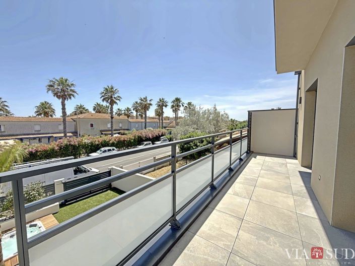 Image No.4-3 Bed Property for sale