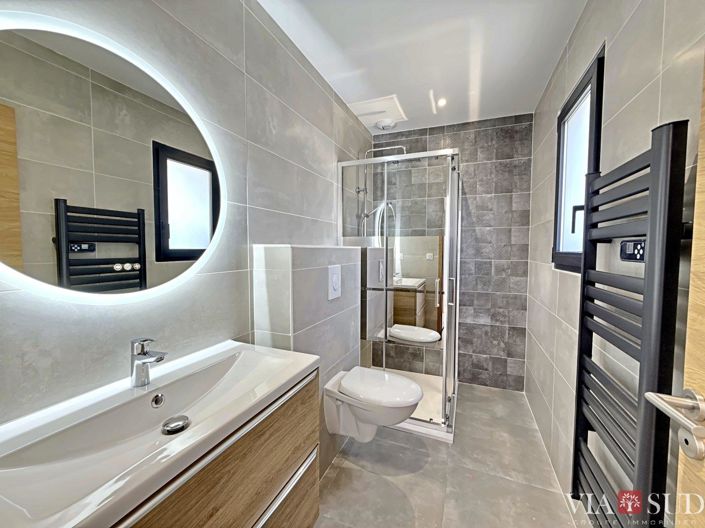 Image No.9-3 Bed Property for sale