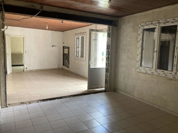 Image No.15-11 Bed House for sale