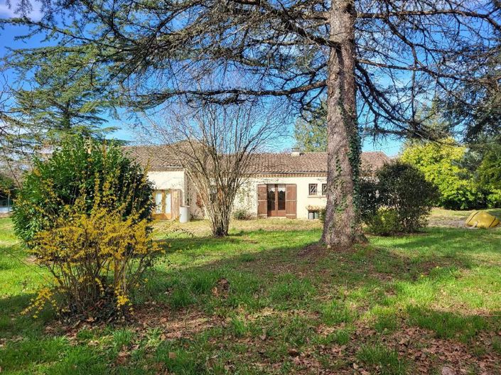 Image No.10-3 Bed House for sale