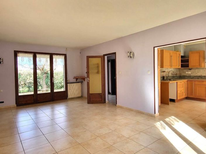 Image No.2-3 Bed House for sale