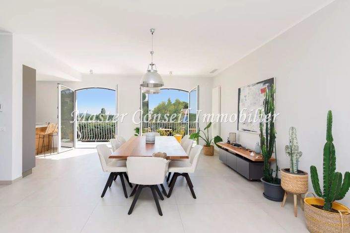 Image No.4-5 Bed House for sale