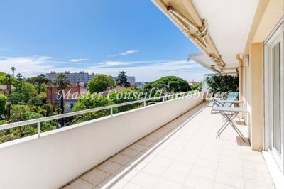 3 Bed Apartment for sale