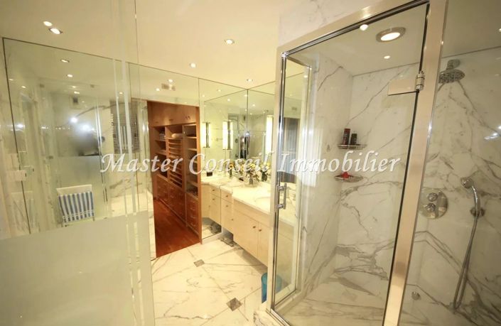 Image No.10-3 Bed Apartment for sale