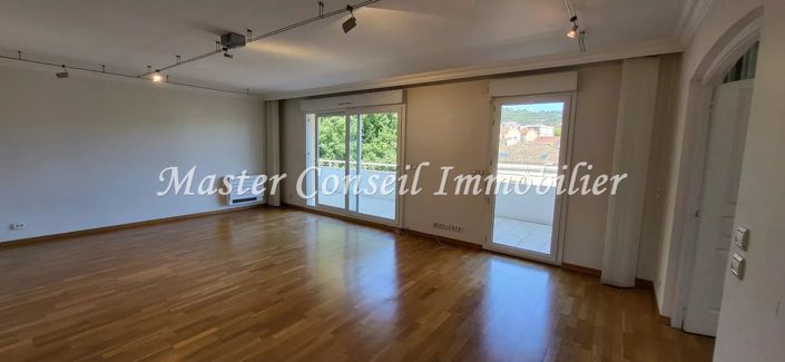 Image No.14-3 Bed Apartment for sale