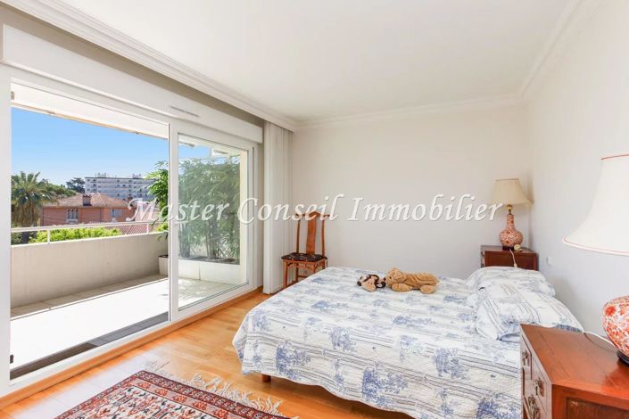 Image No.6-3 Bed Apartment for sale