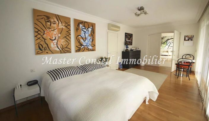 Image No.9-3 Bed Apartment for sale