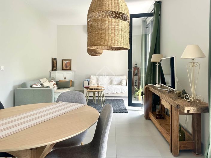 Image No.7-2 Bed House for sale