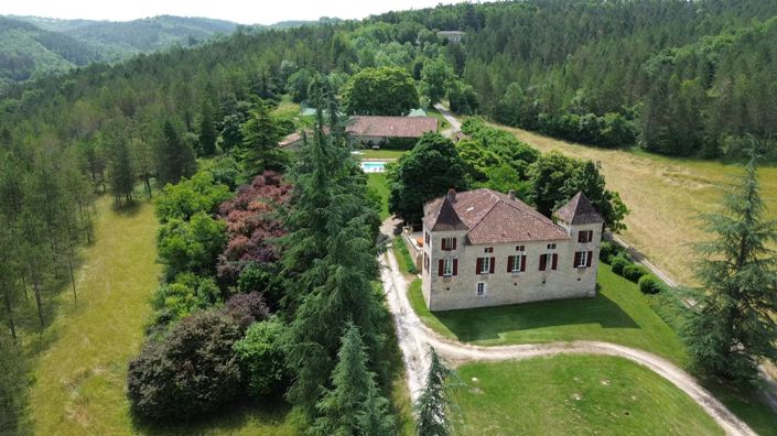 Image No.2-9 Bed Property for sale