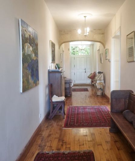 Image No.38-9 Bed Property for sale