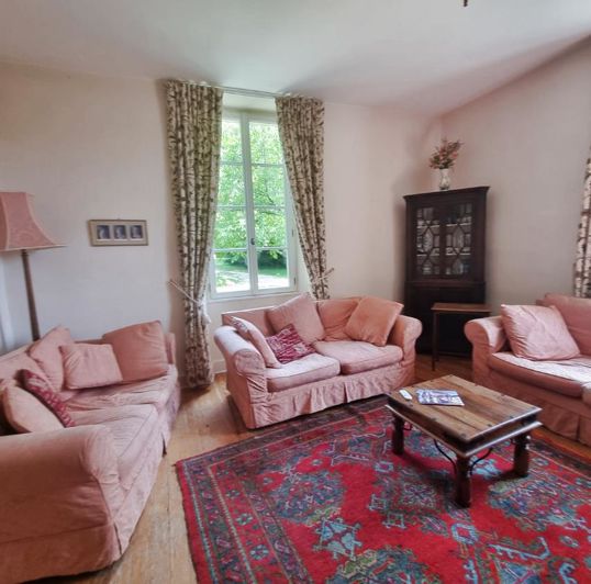 Image No.42-9 Bed Property for sale