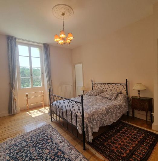 Image No.57-9 Bed Property for sale