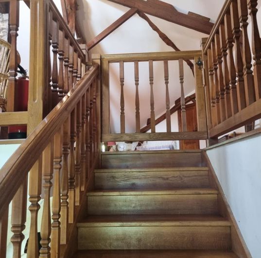 Image No.65-9 Bed Property for sale