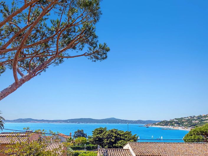 Image No.6-4 Bed House for sale