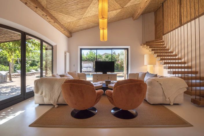 Image No.7-5 Bed House for sale