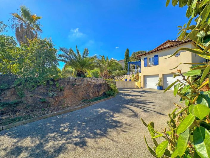 Image No.20-5 Bed House for sale