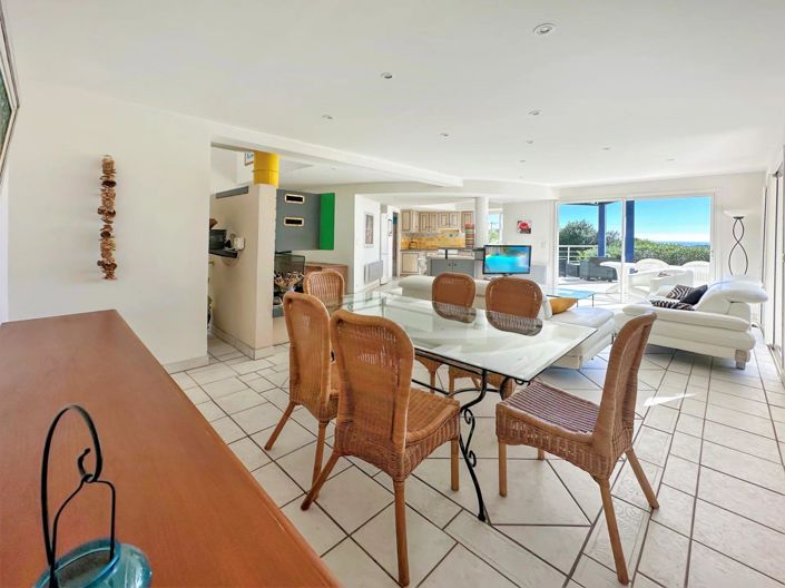 Image No.6-5 Bed House for sale