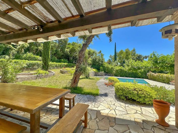 Image No.9-4 Bed House for sale