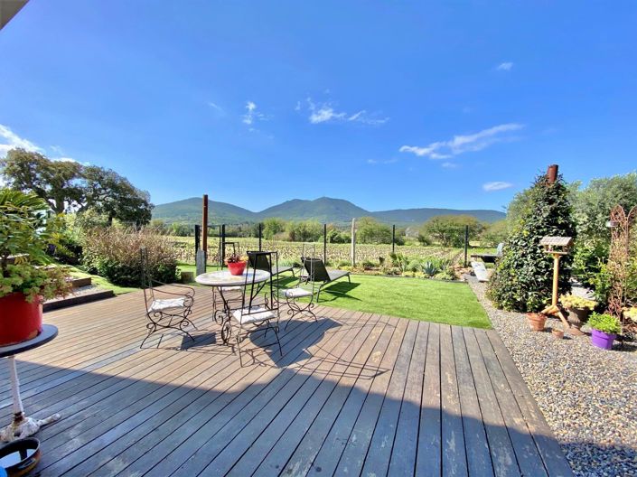 Image No.8-3 Bed House for sale