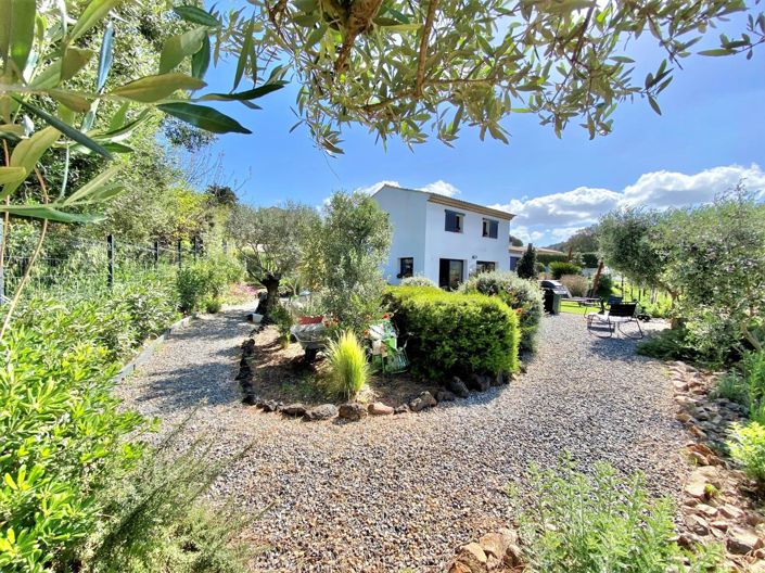 Image No.9-3 Bed House for sale