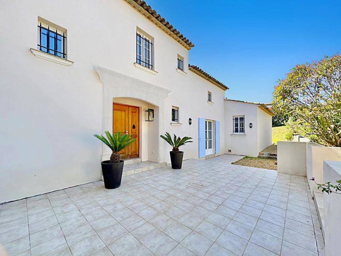 Image No.3-4 Bed House for sale