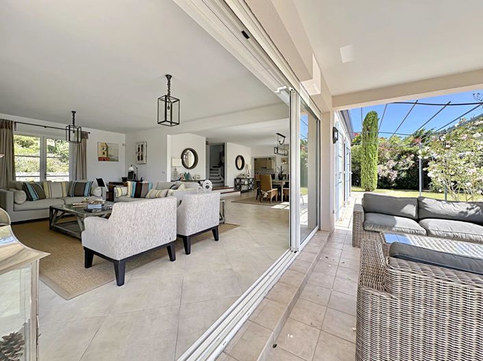 Image No.9-4 Bed House for sale