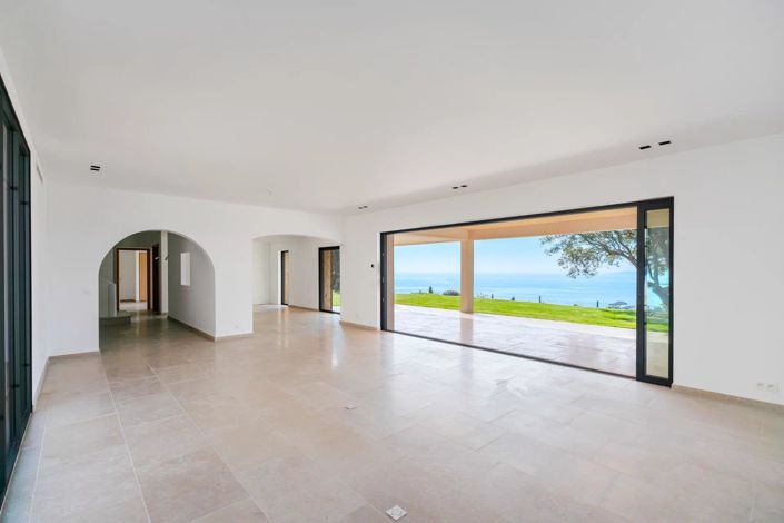 Image No.5-4 Bed House for sale