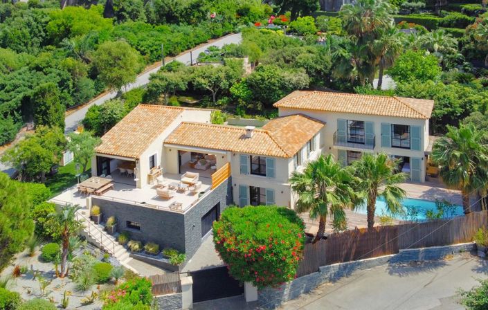 Image No.1-4 Bed House for sale