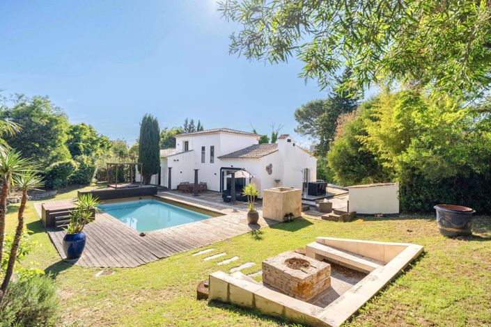 Image No.1-4 Bed House for sale