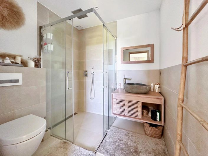 Image No.22-5 Bed House for sale