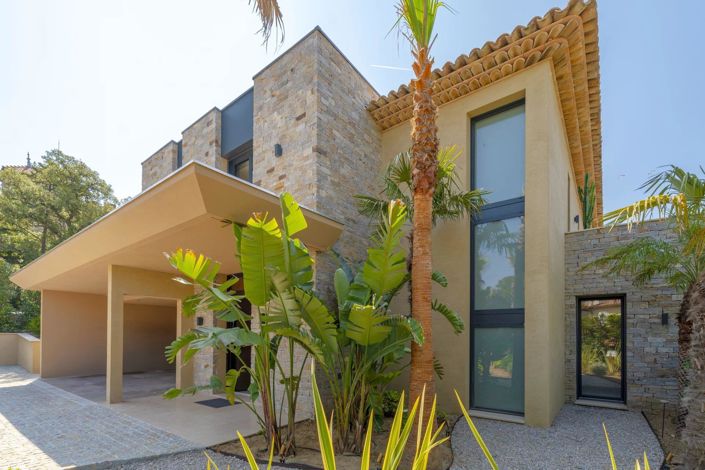 Image No.4-5 Bed House for sale