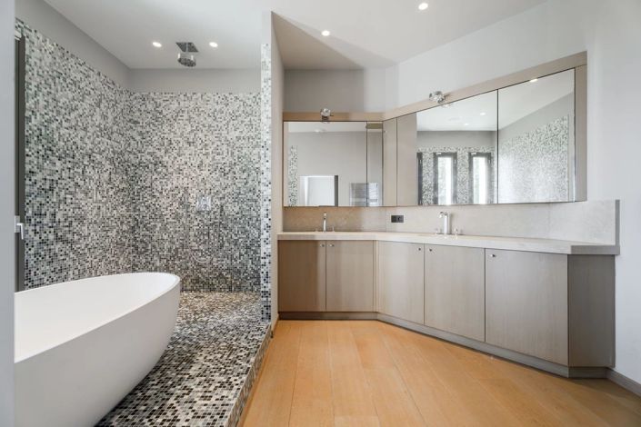 Image No.14-6 Bed House for sale