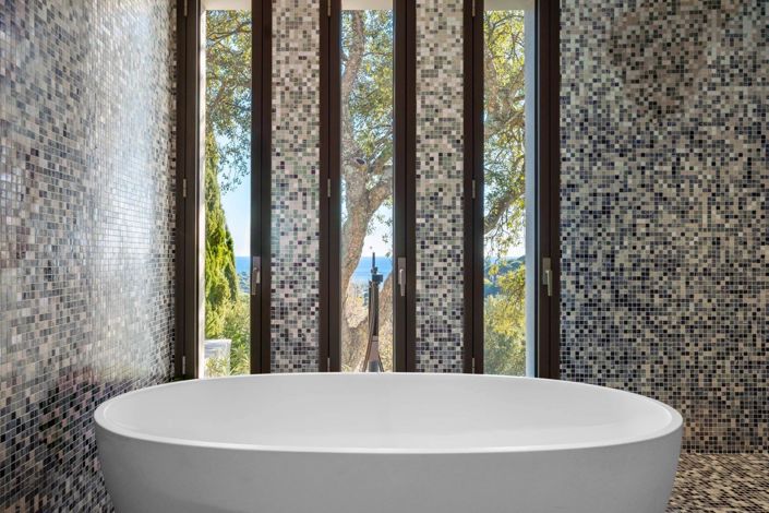 Image No.15-6 Bed House for sale