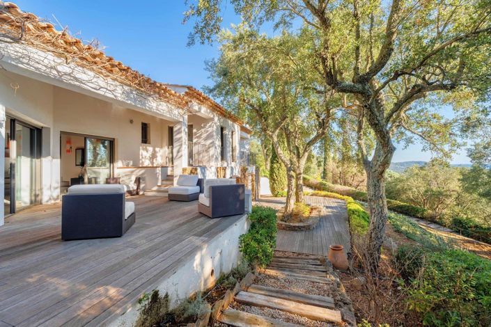 Image No.19-6 Bed House for sale