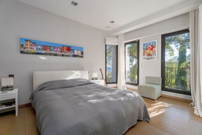 Image No.21-6 Bed House for sale