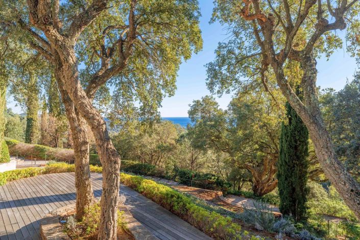 Image No.23-6 Bed House for sale