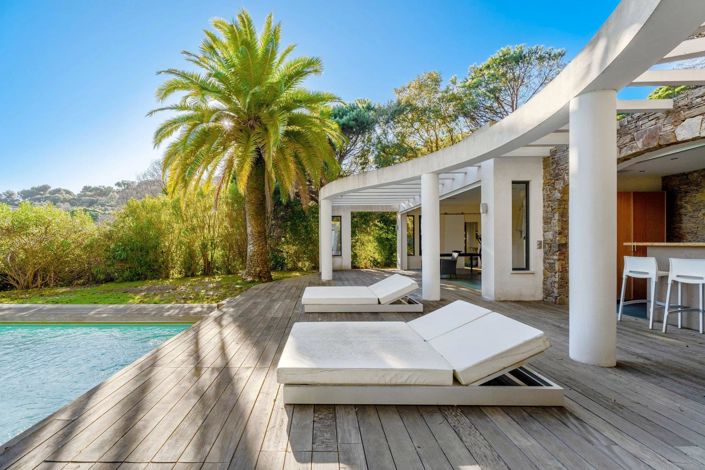 Image No.27-6 Bed House for sale