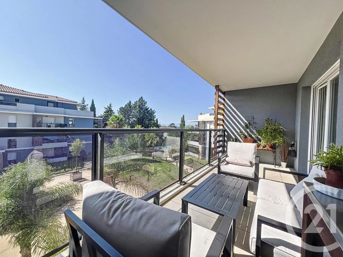 Image No.1-3 Bed Apartment for sale