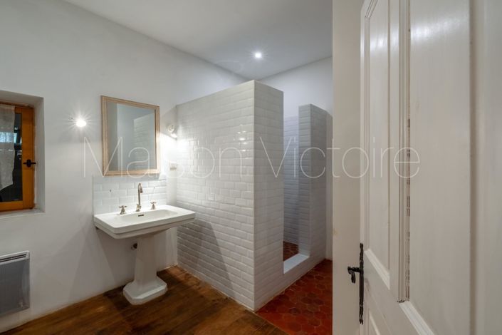 Image No.23-5 Bed House for sale