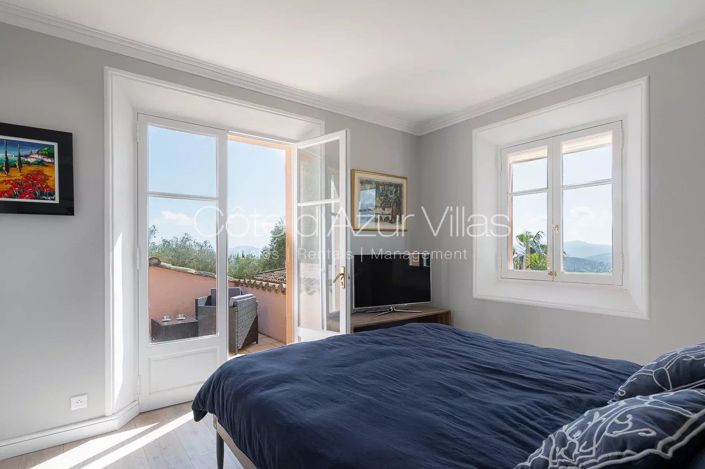 Image No.11-6 Bed House for sale