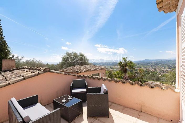 Image No.12-6 Bed House for sale