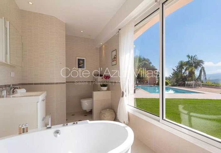 Image No.17-6 Bed House for sale