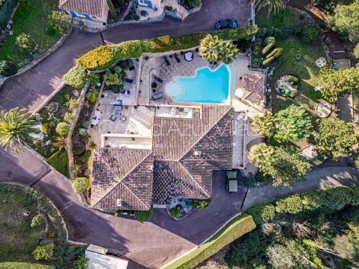 Image No.14-4 Bed House for sale