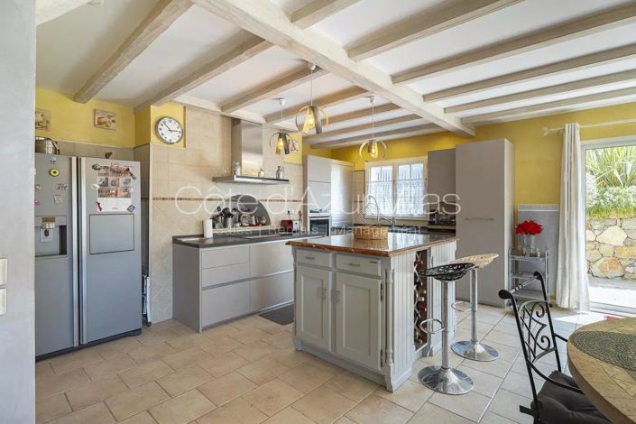 Image No.3-4 Bed House for sale