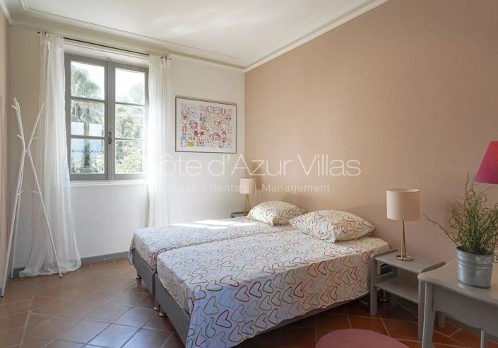 Image No.12-4 Bed House for sale