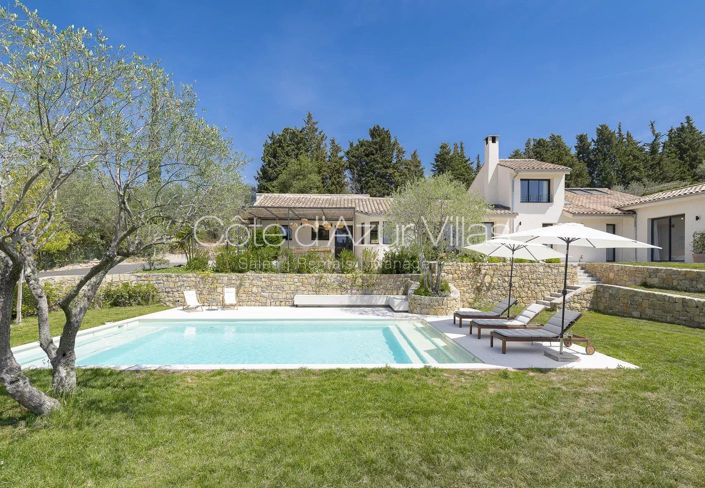 Image No.1-5 Bed House for sale