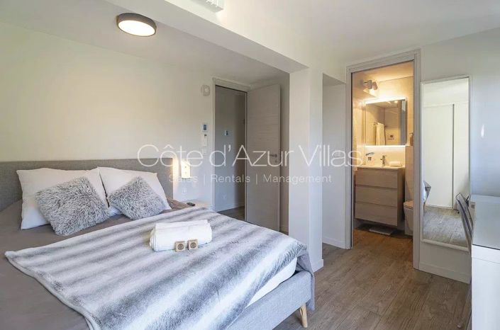 Image No.15-5 Bed House for sale